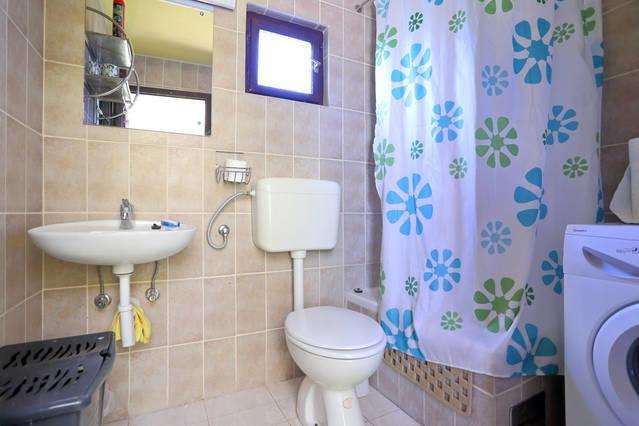 Apartment Zola Gornji Karin Værelse billede